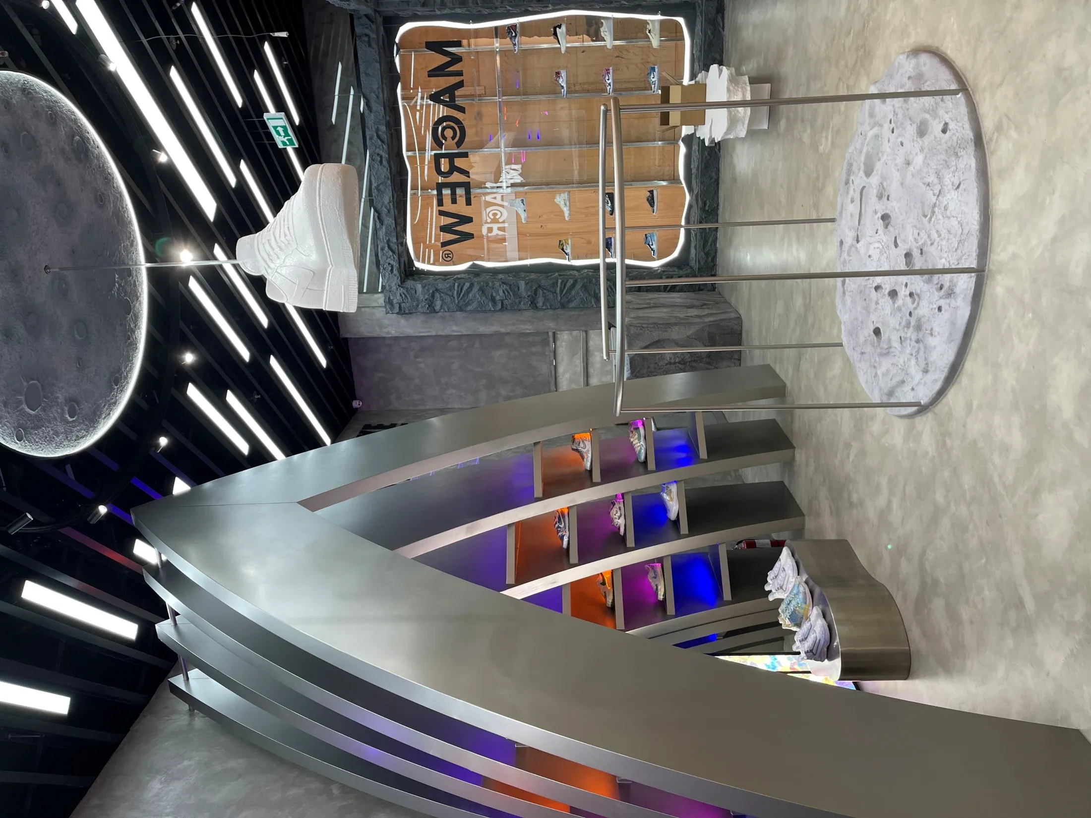 Maccrew — Retail interior 4